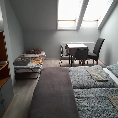 Joker Maganszallashely Homestay szállás *